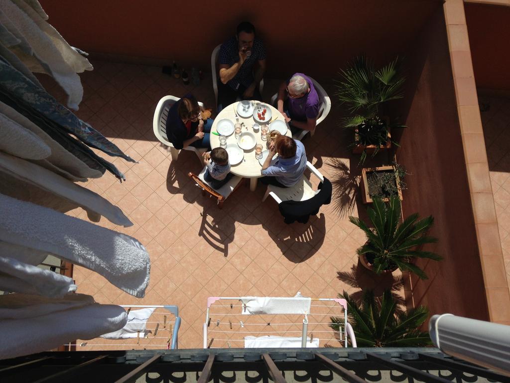 Adriana Casa Vacanze Mare Etna Sicilia 阿奇雷亚莱 外观 照片