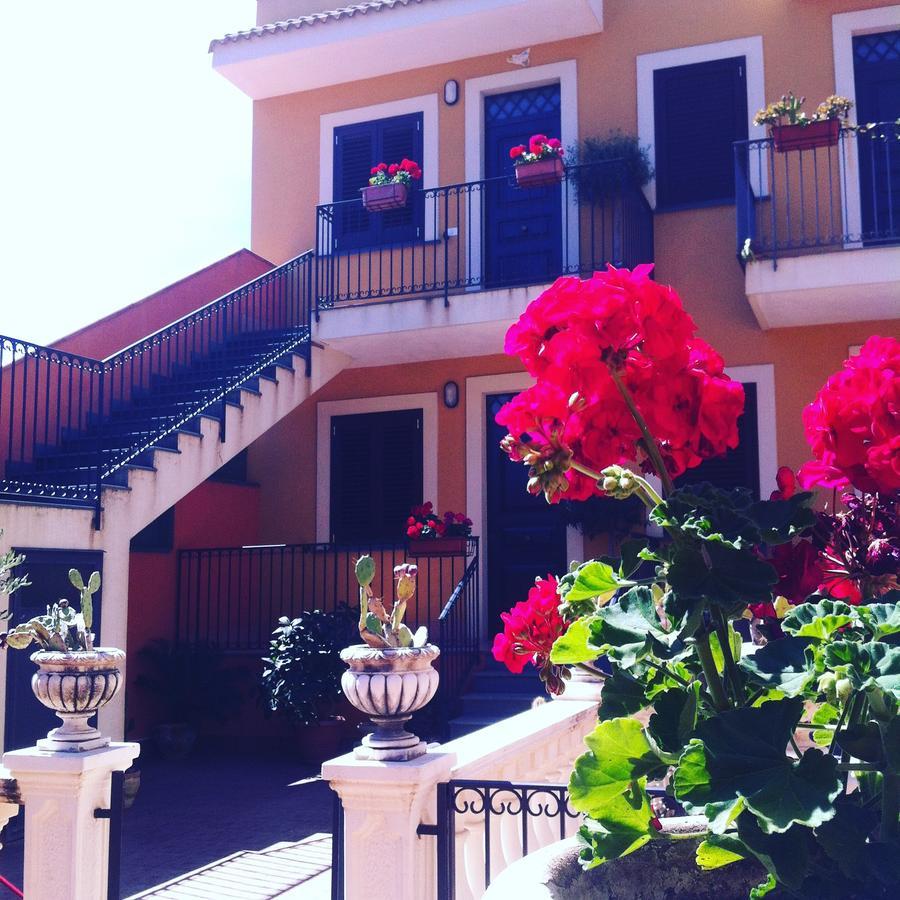 Adriana Casa Vacanze Mare Etna Sicilia 阿奇雷亚莱 外观 照片