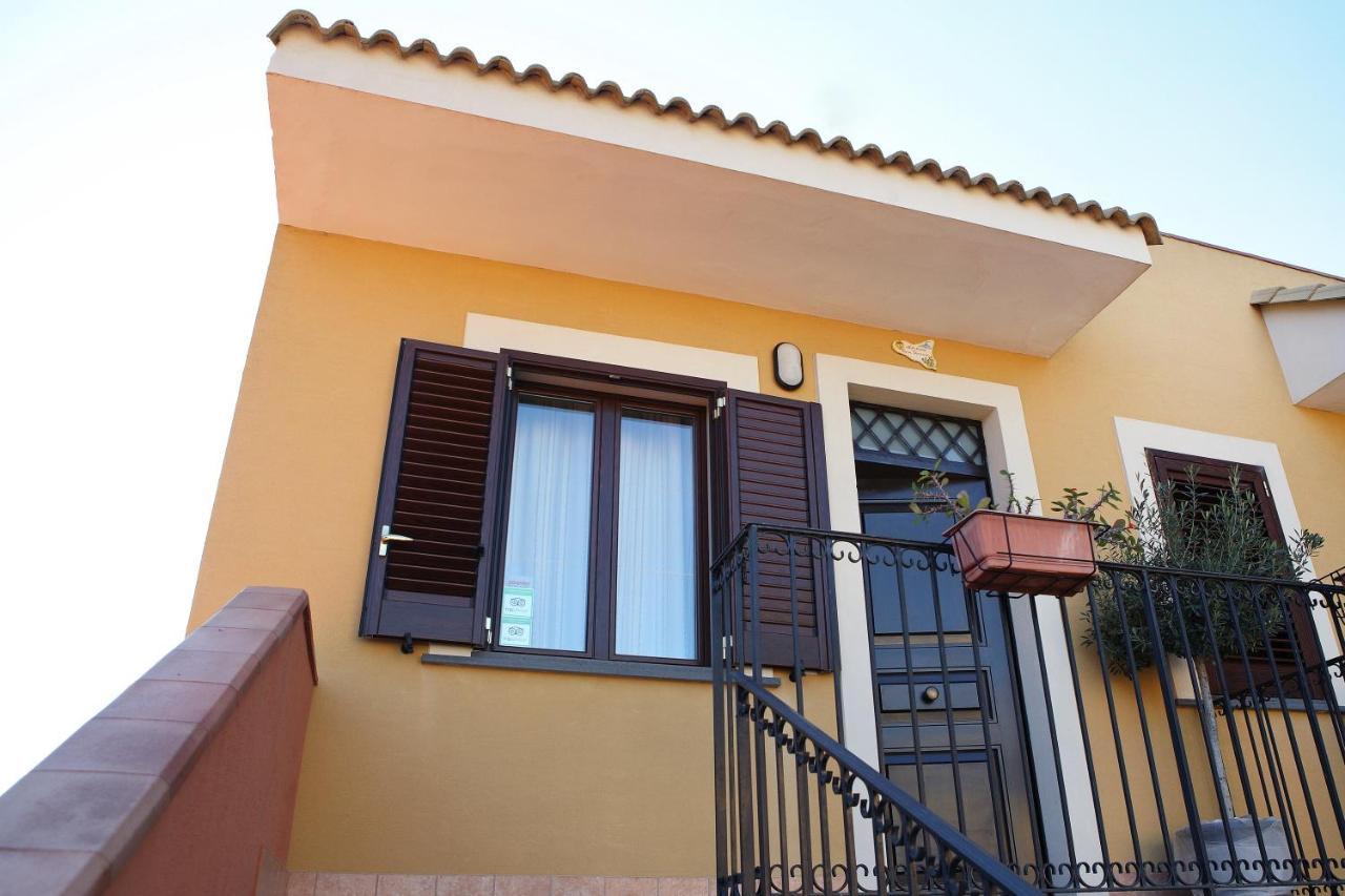 Adriana Casa Vacanze Mare Etna Sicilia 阿奇雷亚莱 外观 照片