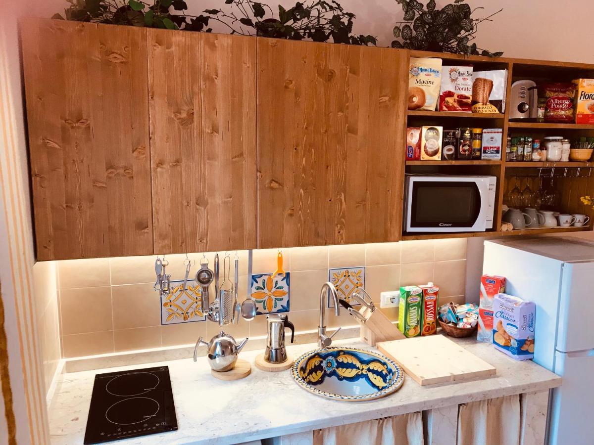 Adriana Casa Vacanze Mare Etna Sicilia 阿奇雷亚莱 外观 照片